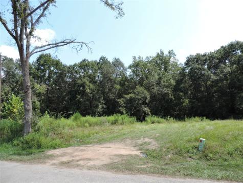 2014 Center Avenue Cleveland TX 77327