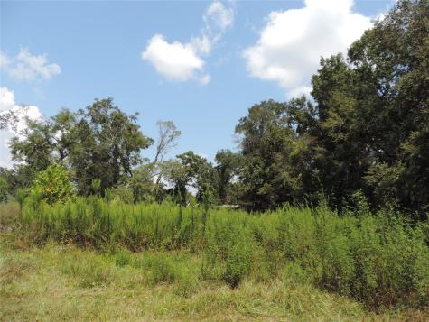 2014 Center Avenue Cleveland TX 77327