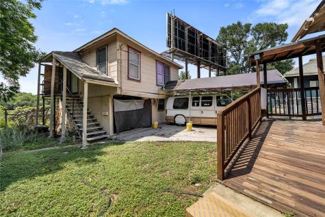 109 Carl Street Houston TX 77009