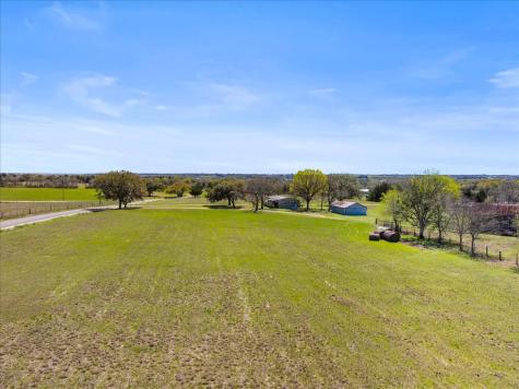 5079 Skull Creek Road Fayetteville TX 78940