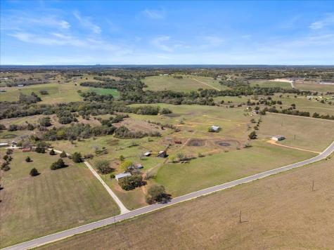 5079 Skull Creek Road Fayetteville TX 78940