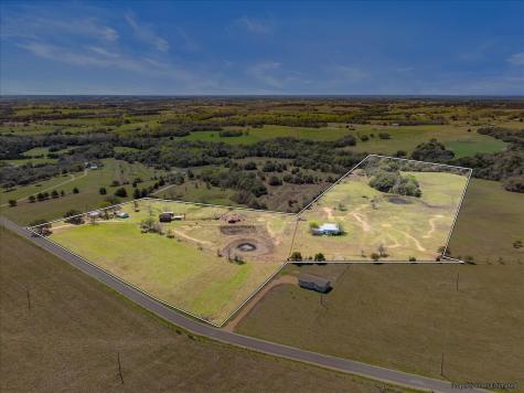 5079 Skull Creek Road Fayetteville TX 78940
