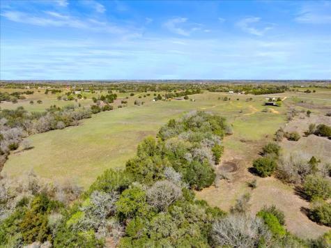 5079 Skull Creek Road Fayetteville TX 78940