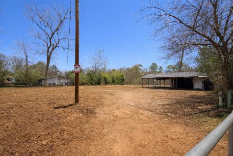 274 County Road 3945 Colmesneil TX 75938