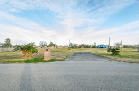 523 S Burnett Drive Baytown TX 77520