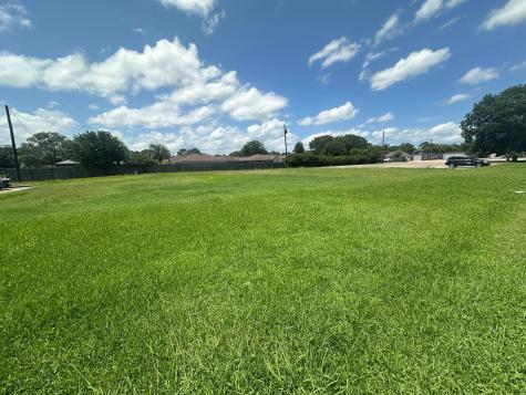 2702 Nall Street Port Neches TX 77651