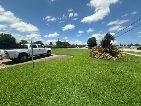 2702 Nall Street Port Neches TX 77651