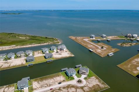 62 Water Key Hitchcock TX 77563