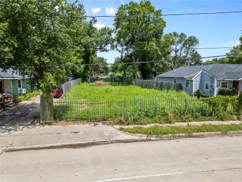 924 W Little York Road Houston TX 77091