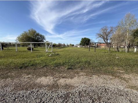 64 County Road 48614 Dayton TX 77535