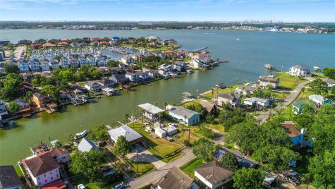 2130 Cove Park Drive Kemah TX 77565