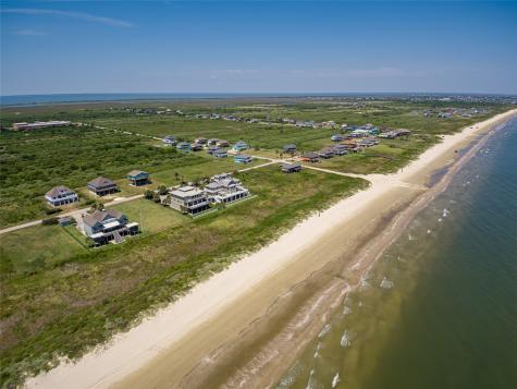 1240 E E Canal Drive Crystal Beach TX 77650