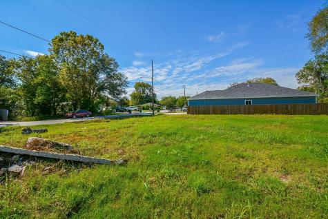 4607 Larkspur Street Houston TX 77051