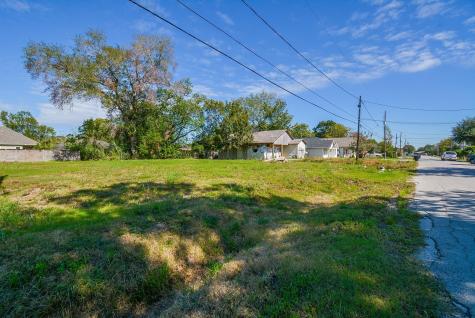 4607 Larkspur Street Houston TX 77051