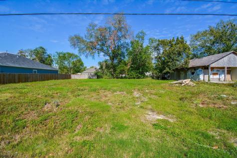 4607 Larkspur Street Houston TX 77051