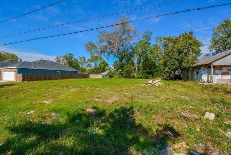 4607 Larkspur Street Houston TX 77051