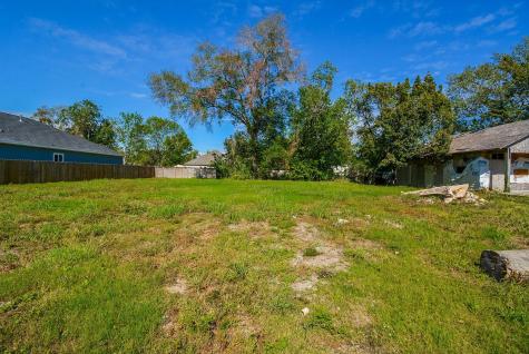 4607 Larkspur Street Houston TX 77051