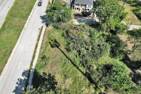 5025 Falls Street Houston TX 77026