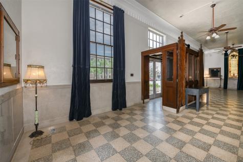 102 W Fox Street Caldwell TX 77836