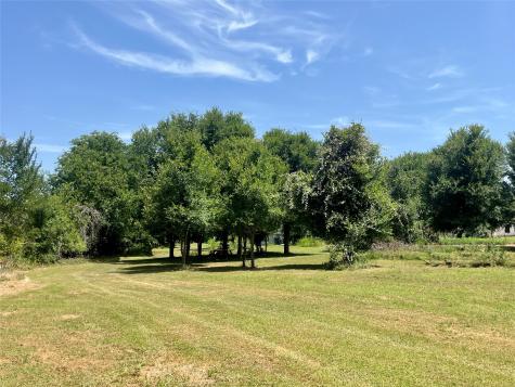 198 Riverside Drive La Grange TX 78945