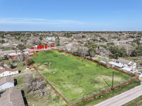 7115 Highway 6 Hitchcock TX 77563