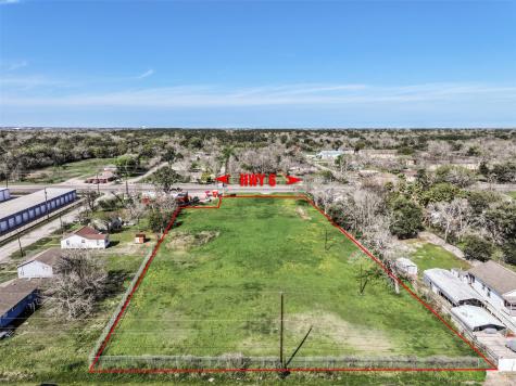 7115 Highway 6 Hitchcock TX 77563