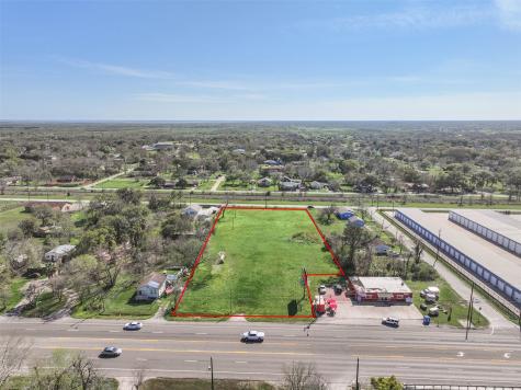 7115 Highway 6 Hitchcock TX 77563