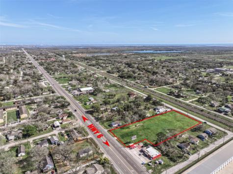 7115 Highway 6 Hitchcock TX 77563