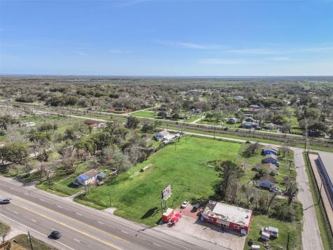 7115 Highway 6 Hitchcock TX 77563
