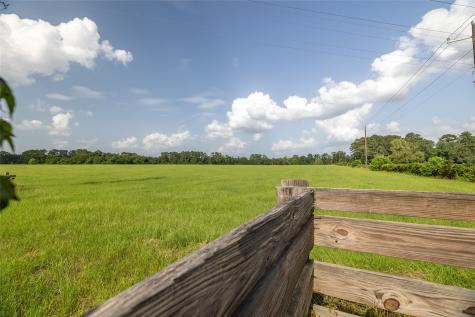 1186 Fm-1725 Cleveland TX 77328