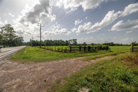 1186 Fm-1725 Cleveland TX 77328