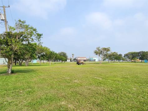 Lot 643-644 Swallow Drive Palacios TX 77465