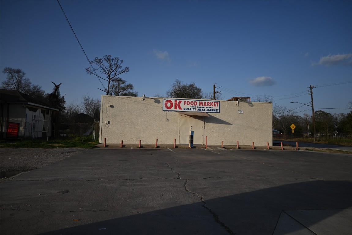 4625 Laura Koppe Road Houston TX 77016
