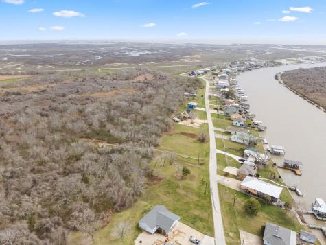 626 Cr 257 Matagorda TX 77457