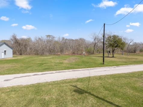 626 Cr 257 Matagorda TX 77457