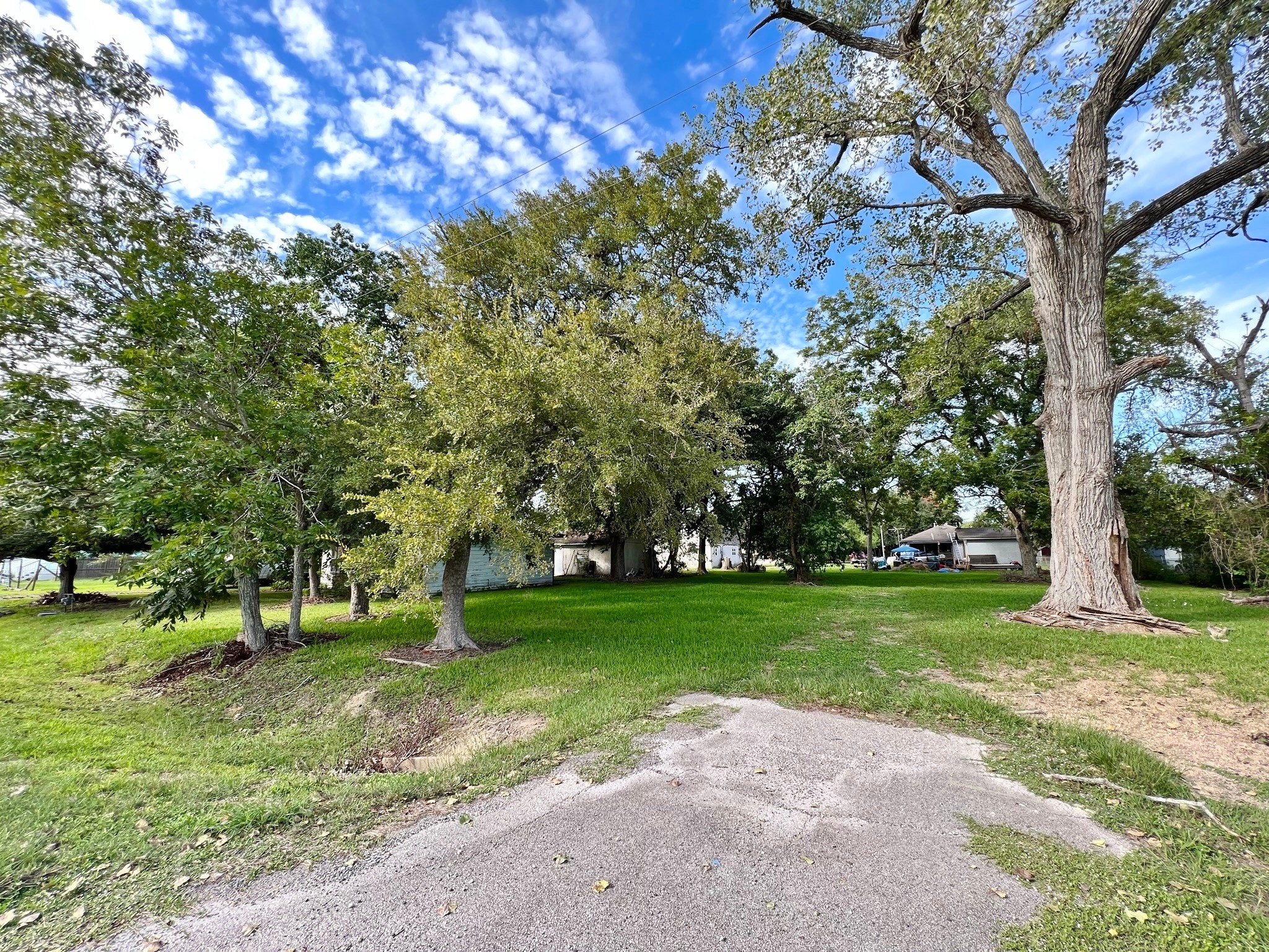 6522 Highway 6 Hitchcock TX 77563