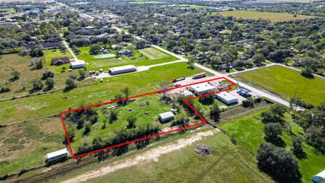 8231 Charity Street Needville TX 77461
