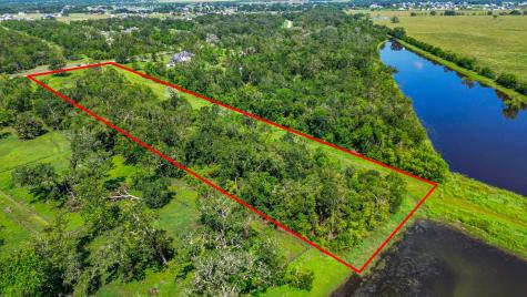 1215 China Grove Drive Rosharon TX 77583