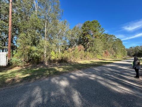 1964 County Road 3434 North Cleveland TX 77327