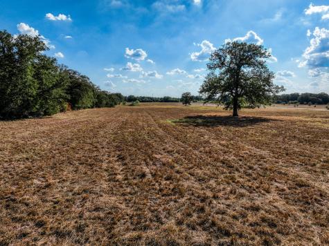 211 Feder Way West Point TX 78963