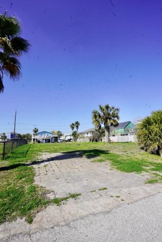 4114 Las Palmas Street Galveston TX 77554