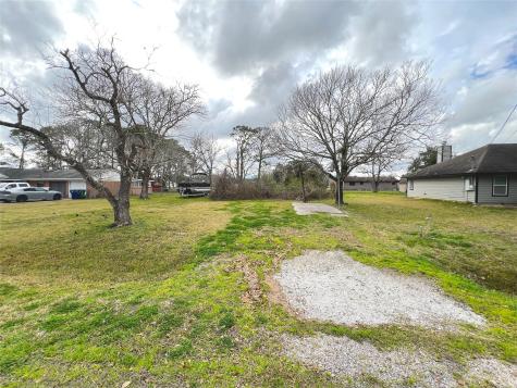 1632 Alena Road Angleton TX 77515
