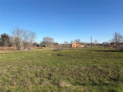 1508 Perryman Avenue Palacios TX 77465