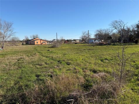 1508 Perryman Avenue Palacios TX 77465
