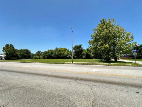 414 W Main Street Baytown TX 77520