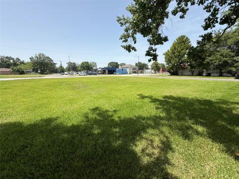 414 W Main Street Baytown TX 77520