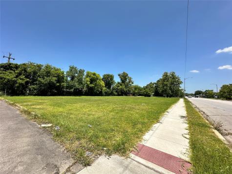 414 W Main Street Baytown TX 77520