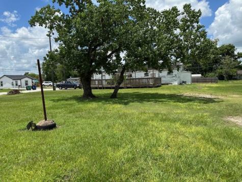 326 N Erskine Street Angleton TX 77515