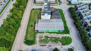 2712 Street Emanuel Street Houston TX 77004