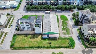 2712 Street Emanuel Street Houston TX 77004